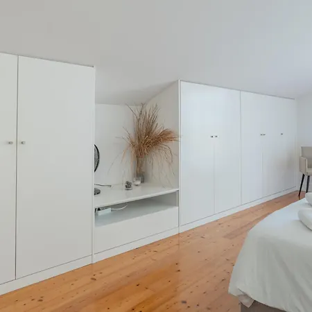 Centre Floor Terrace & Large Balconies Funchal