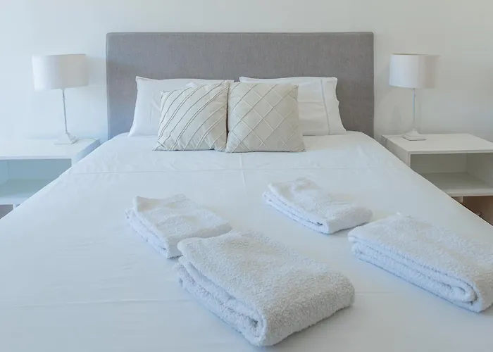 アパート Centre Floor Terrace & Large Balconies