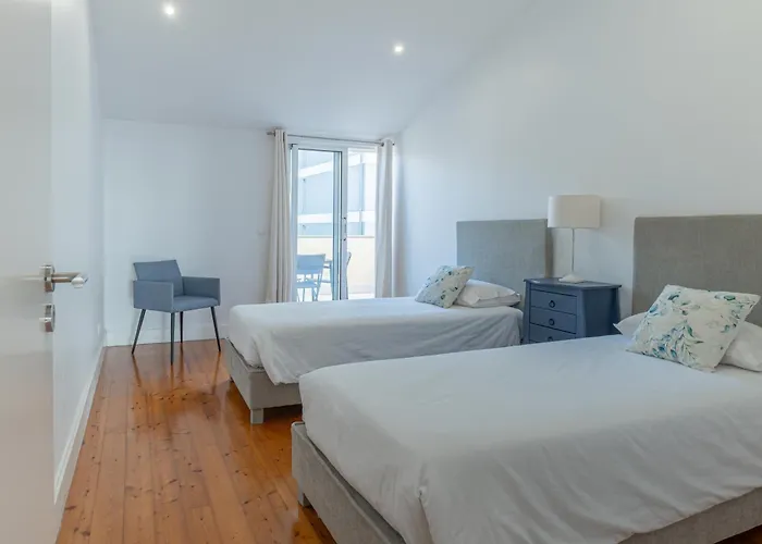 アパート Centre Floor Terrace & Large Balconies *