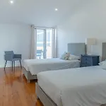Apartmán Centre Floor Terrace & Large Balconies *