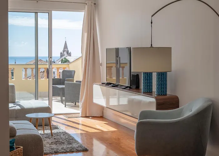 Appartamento Centre Floor Terrace & Large Balconies