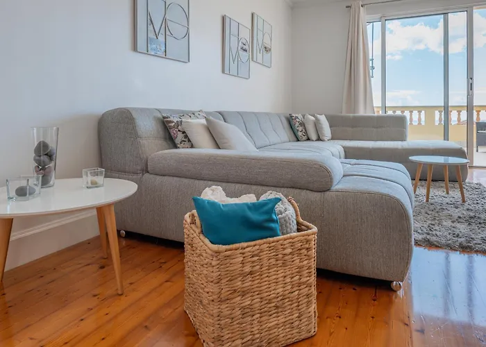 Centre Floor Terrace & Large Balconies Appartamento *