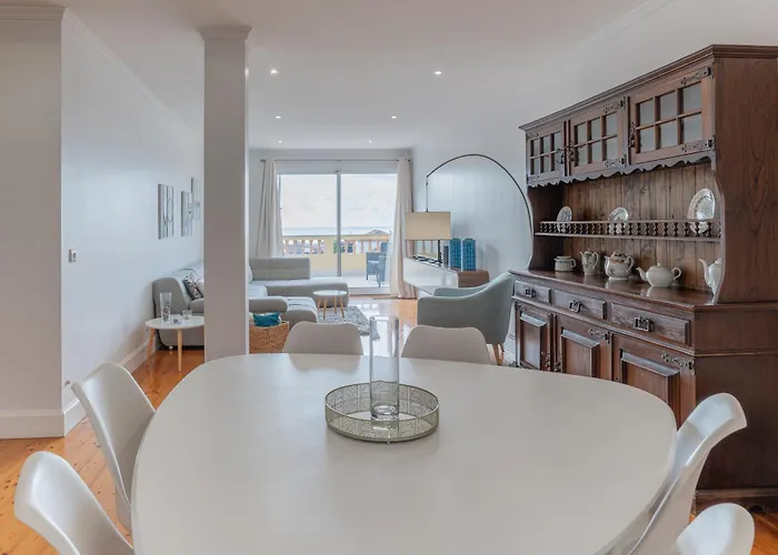 Centre Floor Terrace & Large Balconies 公寓 丰沙尔