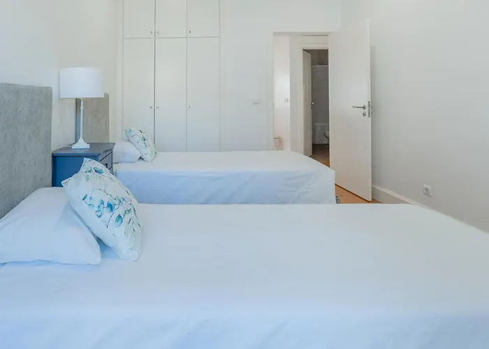 Centre Floor Terrace & Large Balconies 公寓 丰沙尔