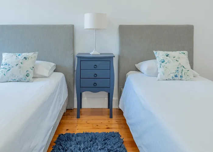 Centre Floor Terrace & Large Balconies * Funchal (Madeira)