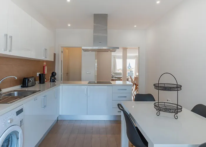 Centre Floor Terrace & Large Balconies 公寓 丰沙尔