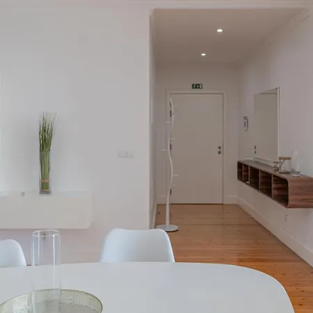 Centre Floor Terrace & Large Balconies * Funchal (Madeira)