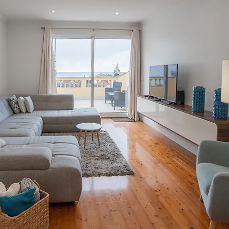 Centre Floor Terrace & Large Balconies Apartamento